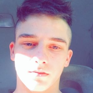 Meet your Posher, Adam